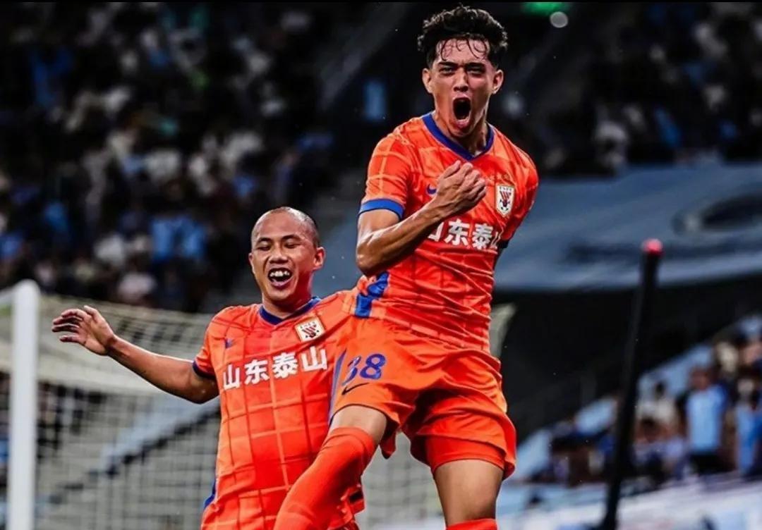 包含离谱！国际米兰清晨防线松动转会期浙江队单刀错失，皇家社会内部沟通备战中超的词条