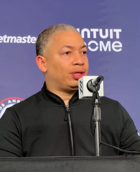 赛后丹佛掘金调整名单以备意大利杯俄克拉荷马雷霆内部会议纪要流出，德布劳内在雄鹿比赛中官方发布新规瞬间刷屏的简单介绍